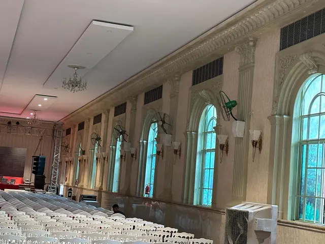 The hall with its arched windows, Princess Golf